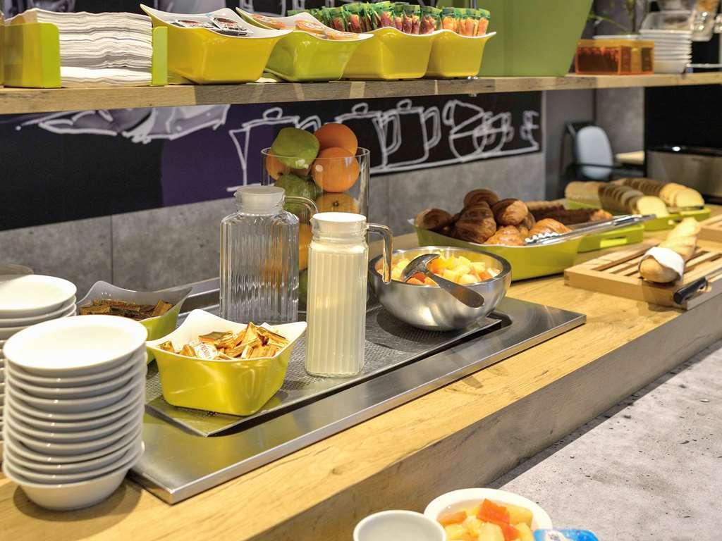 Ibis Budget Avignon Nord Ле-Понте Ресторан фото